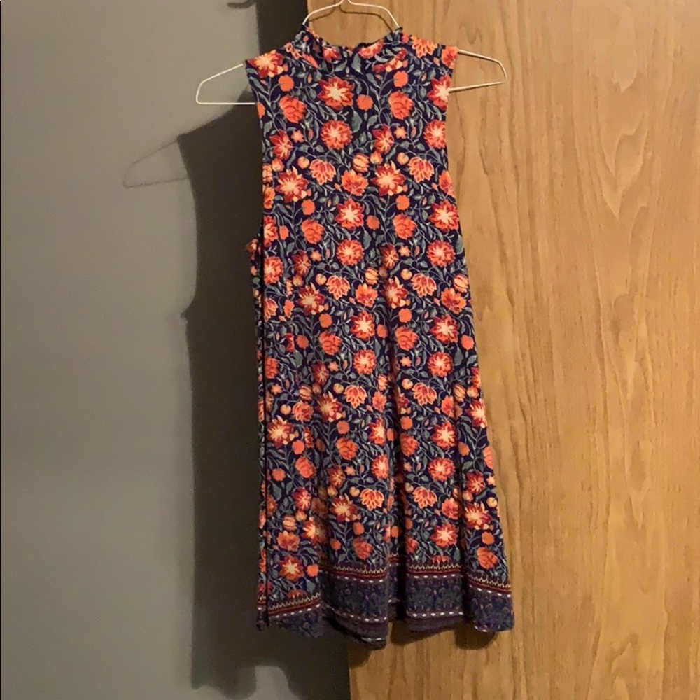Short dress